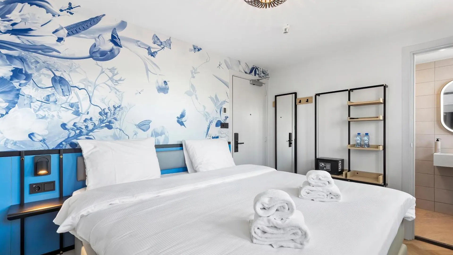 Dutch Design Hotel Vondelpark Amsterdam